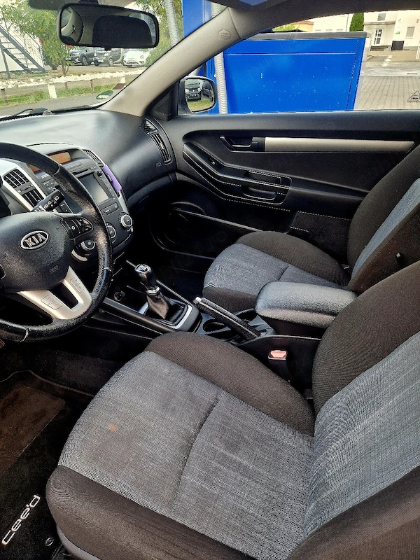 KIA Ceed 2011 — imagine 3