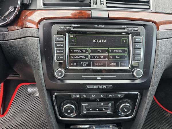 SKODA Superb 2009 — imagine 32