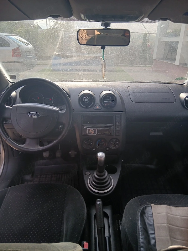 FORD Fiesta 2004 — imagine 2