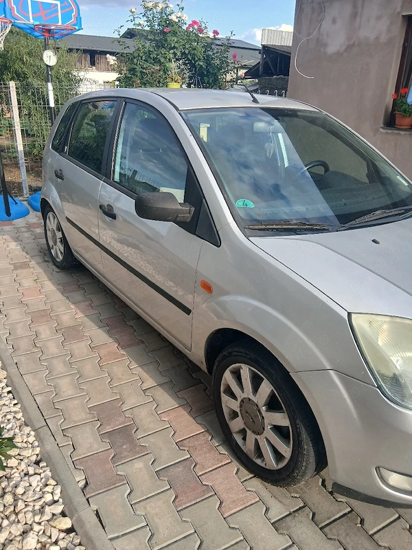 FORD Fiesta 2004 — imagine 7