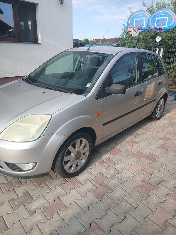 FORD Fiesta 2004 — imagine 5