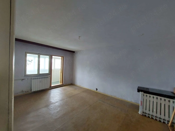 Apartament 3 camere Rovine — fotografia 3