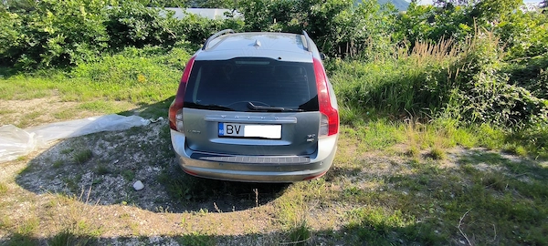 Volvo V50 1.6D 109 CP | 2009 | Avariat | Motor și cutie impecabile | Webasto | Piele