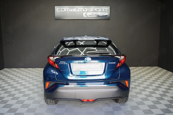 TOYOTA C-HR 2023 — imagine 5