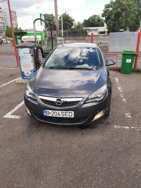 OPEL Astra 2010 — imagine 4