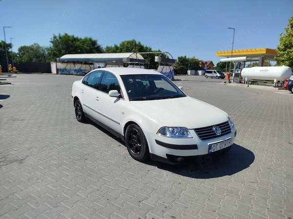 VOLKSWAGEN Passat 2003 — imagine 3