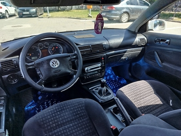 VOLKSWAGEN Passat 2003 — imagine 6