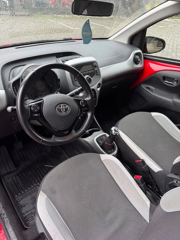 TOYOTA Aygo 2018 — imagine 3