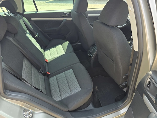 SKODA Octavia 2013 — imagine 15