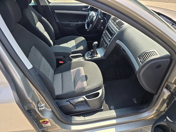 SKODA Octavia 2013 — imagine 10