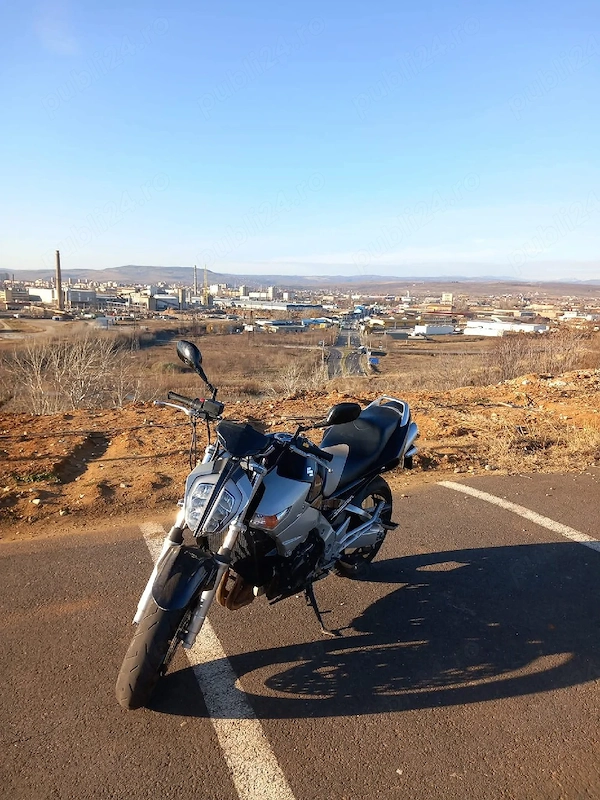 Suzuki GSR 600