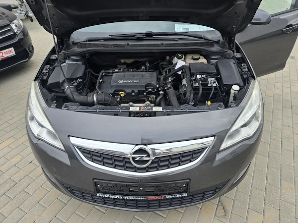 OPEL Astra 2011 — imagine 12