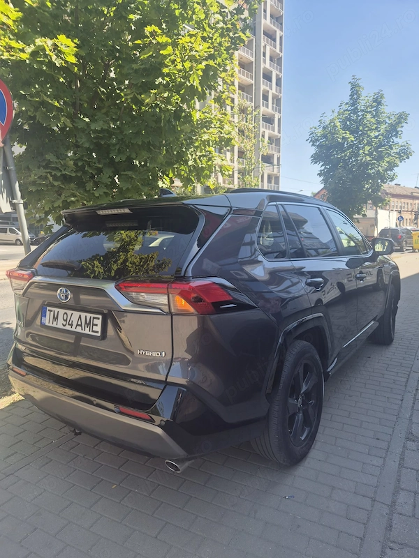 TOYOTA RAV4 2021 — imagine 3