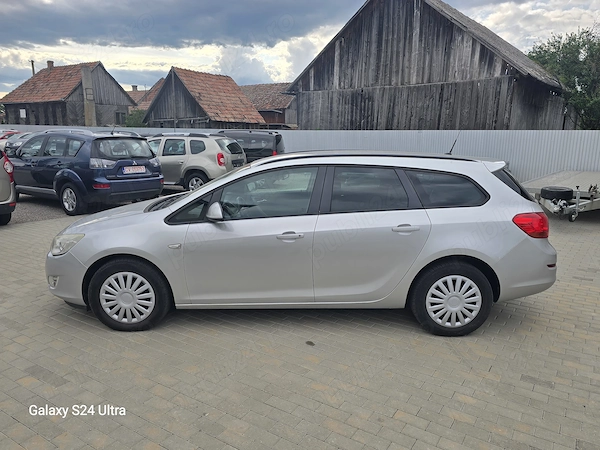 OPEL Astra 2011 — imagine 8