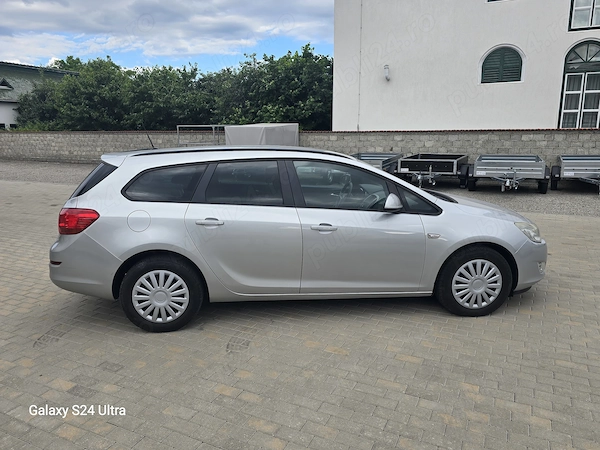 OPEL Astra 2011 — imagine 6