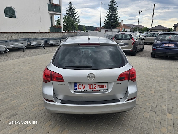 OPEL Astra 2011 — imagine 10