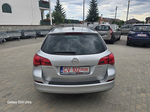 OPEL Astra 2011 — imagine 5