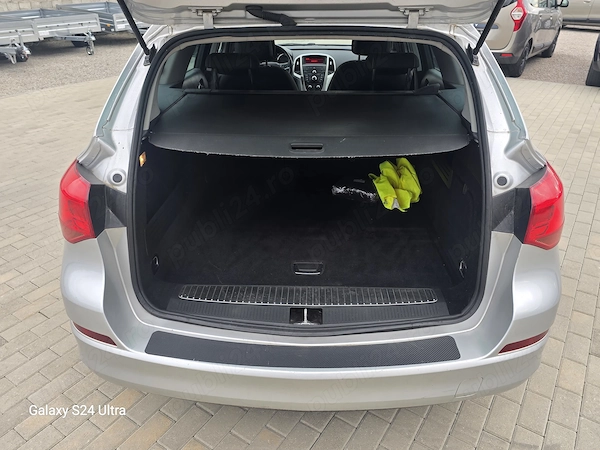OPEL Astra 2011 — imagine 11