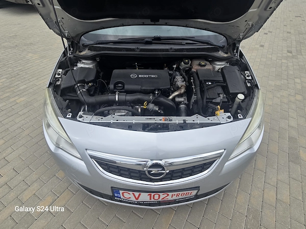 OPEL Astra 2011 — imagine 17