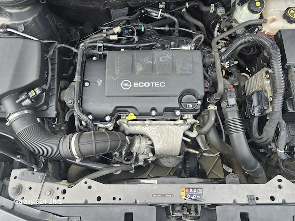 OPEL Astra 2013 — imagine 5