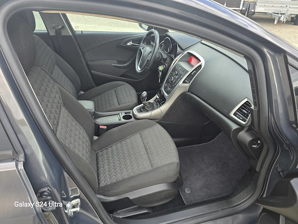 OPEL Astra 2013 — imagine 8
