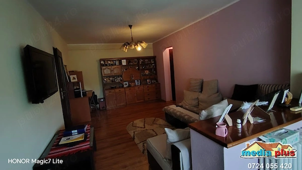 Apartament cu 2 camere și 2 balcoane în Țiglina II, zonă excelentă — fotografia 2