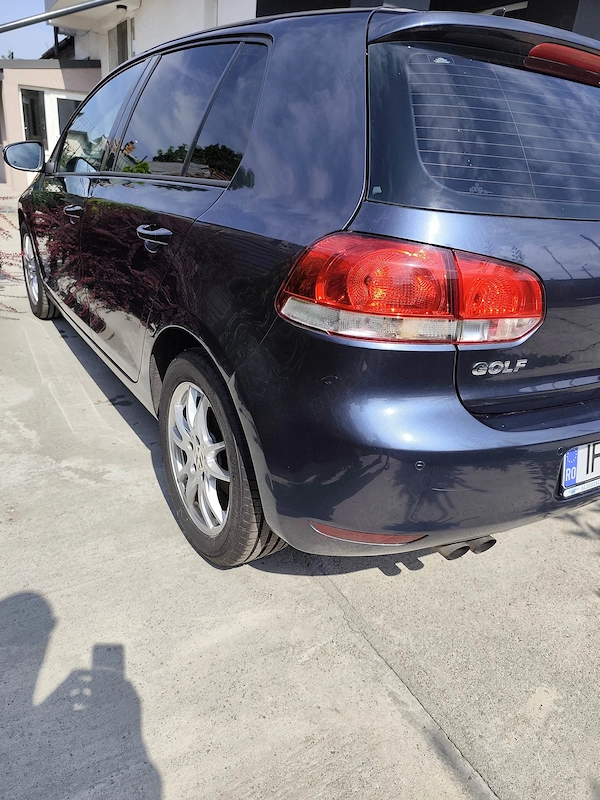 VOLKSWAGEN Golf 2010 — imagine 8