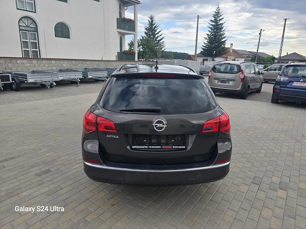 OPEL Astra 2013 — imagine 13