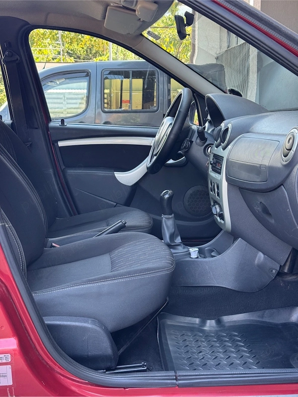 DACIA Logan 2012 — imagine 7
