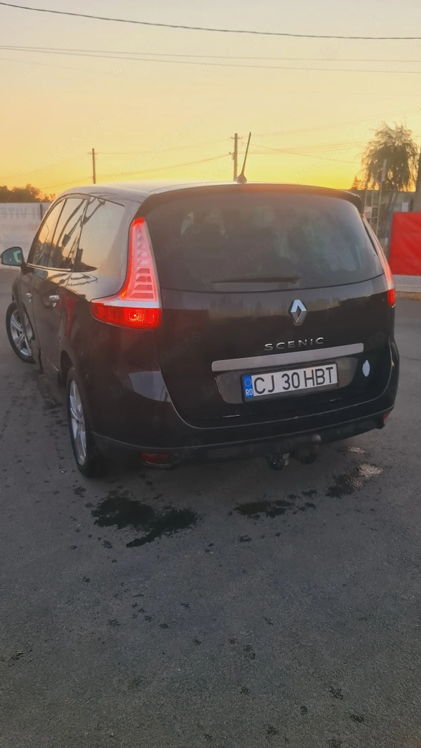 RENAULT Grand Scenic 2010 — imagine 2