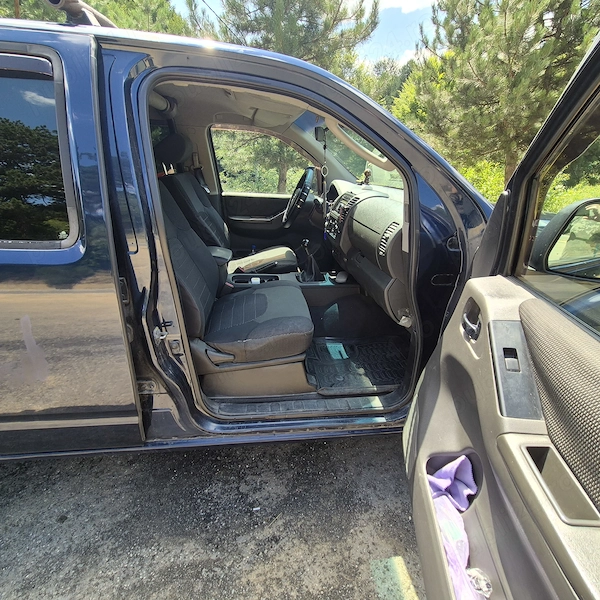 NISSAN Navara 2011 — imagine 8