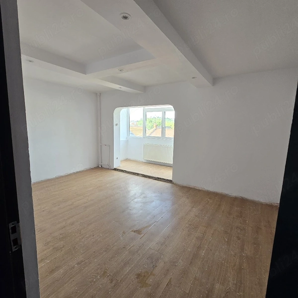 Ocazie! Apartament Spațios 3 Camere, 2 Băi, 3 Balcoane - Etaj 2, Zona Velenţa, Strada Şcoalelor, Ora — fotografia 3