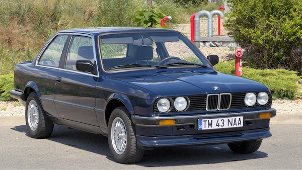Bmw 325 Super Eta e30 istoric