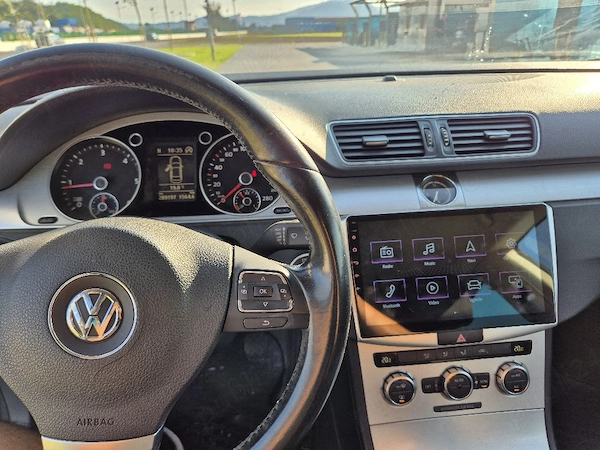 VOLKSWAGEN Passat CC 2013 — imagine 9
