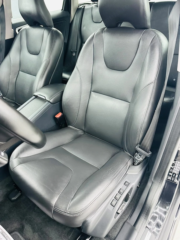 VOLVO XC60 2017 — imagine 15