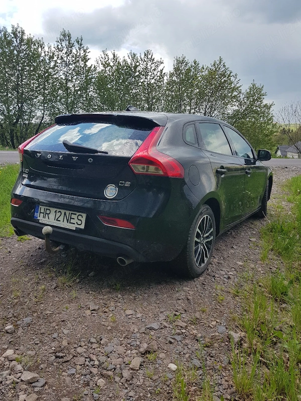 VOLVO V40 Cross Country 2019 — imagine 3