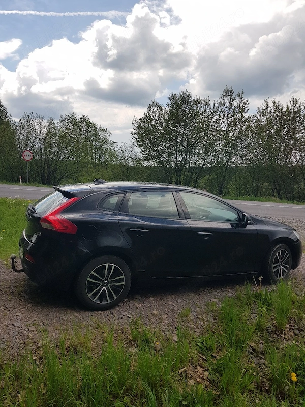 VOLVO V40 Cross Country 2019 — imagine 5