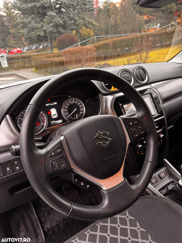 SUZUKI Vitara 2020 — imagine 3