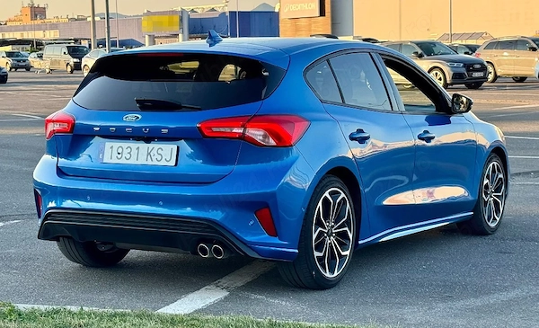 FORD Focus 2019 — imagine 3
