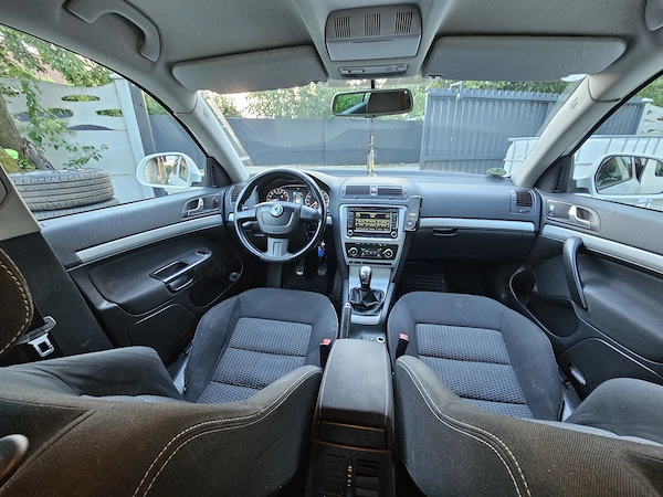 SKODA Octavia 2010 — imagine 6