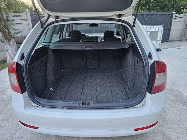 SKODA Octavia 2010 — imagine 5