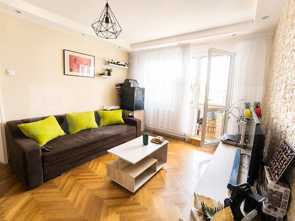 Apartament 2 camere, etaj intermediar, Astra — fotografia 1