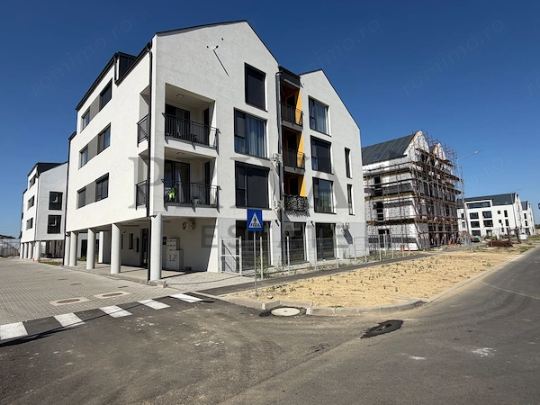 Apartament 3 camere, 2 bai, lift, balcon 20 mp — fotografia 1