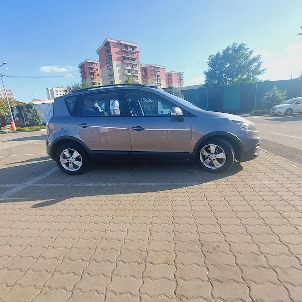 RENAULT Grand Scenic 2015 — imagine 2
