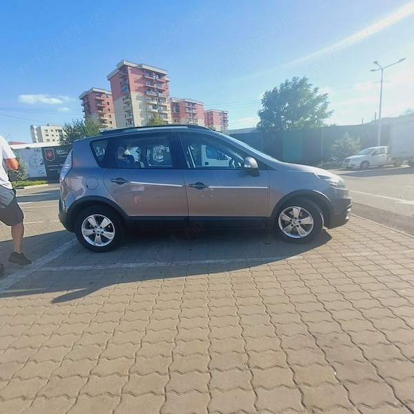 RENAULT Grand Scenic 2015 — imagine 5