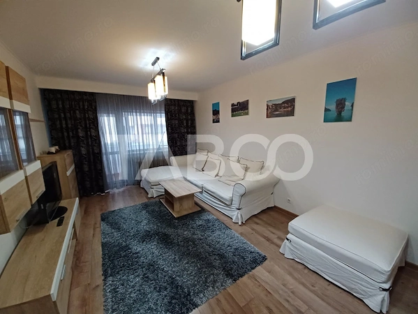 Apartament spatios cu 3 camere si 2 bai plus balcon in zona Central — fotografia 1