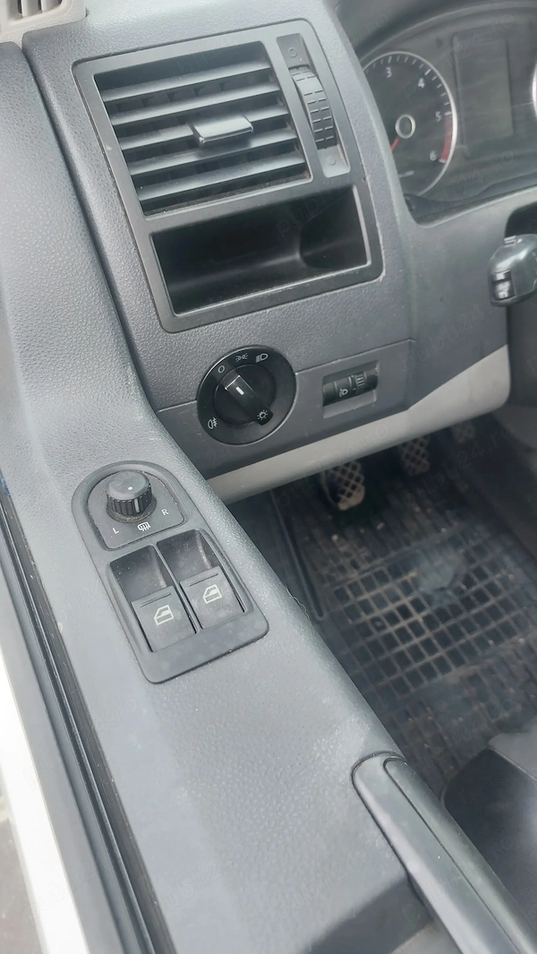 VOLKSWAGEN Transporter 2011 — imagine 4