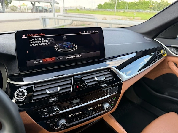 BMW 5 Series 2020 — imagine 9
