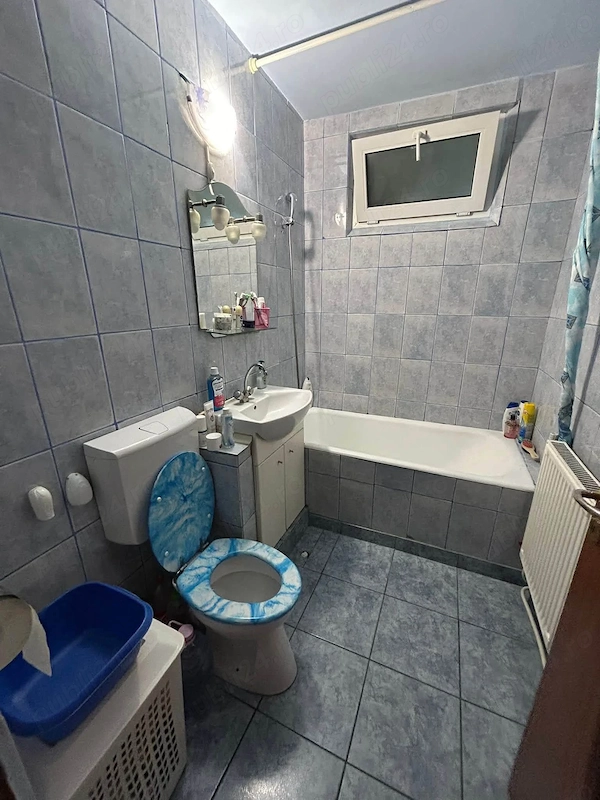De vanzare apartament cu 2 camere, decomandat, zona Smirodava, balcon — fotografia 3