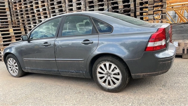 VOLVO S40
